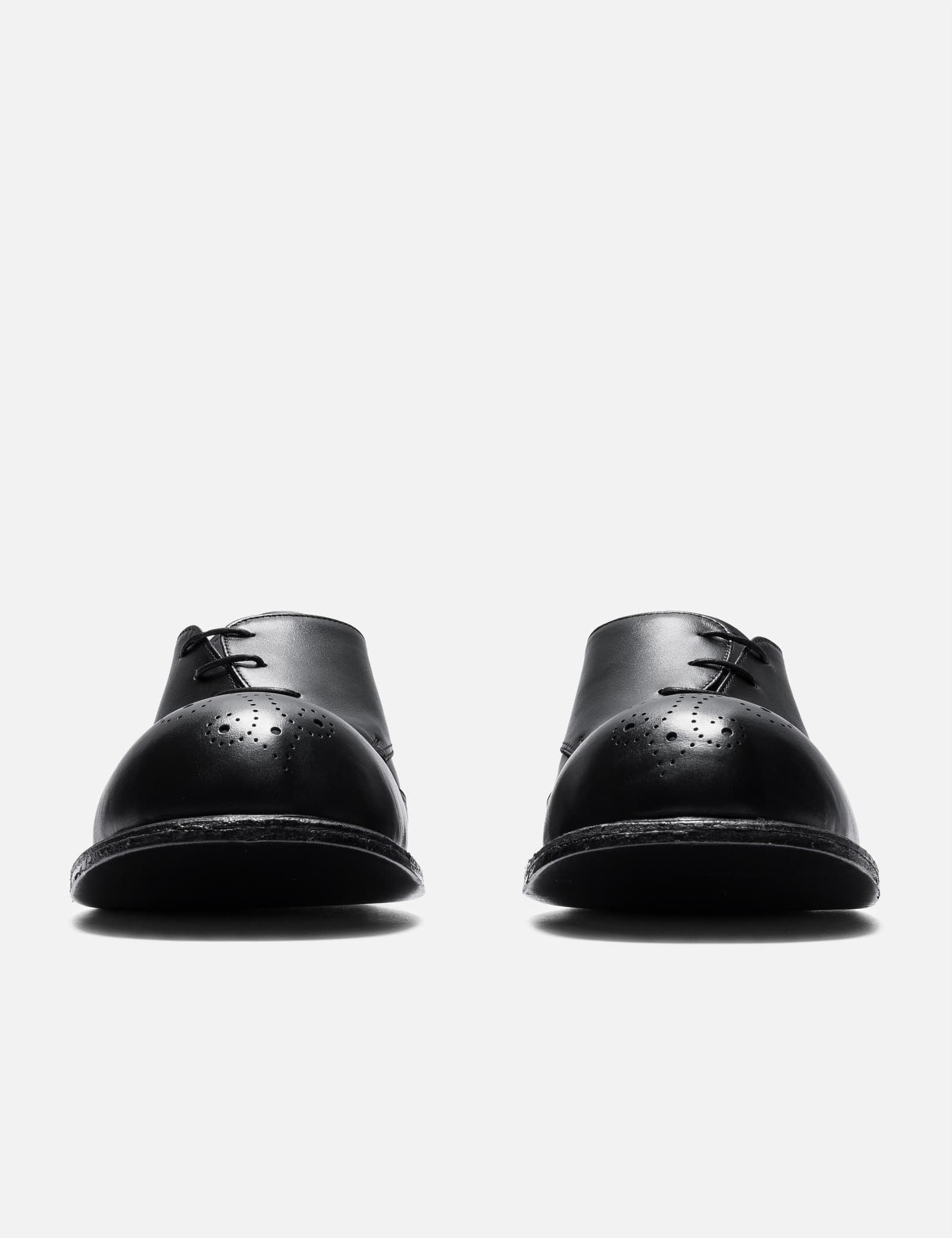 Foot Curved Wingtip Derby view 2