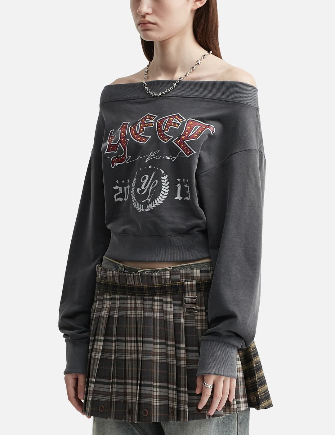 Graphic Off-Shoulder Cropped Top Charcoal