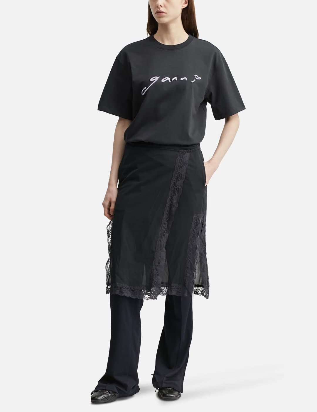 T-Shirt In Grey view 4
