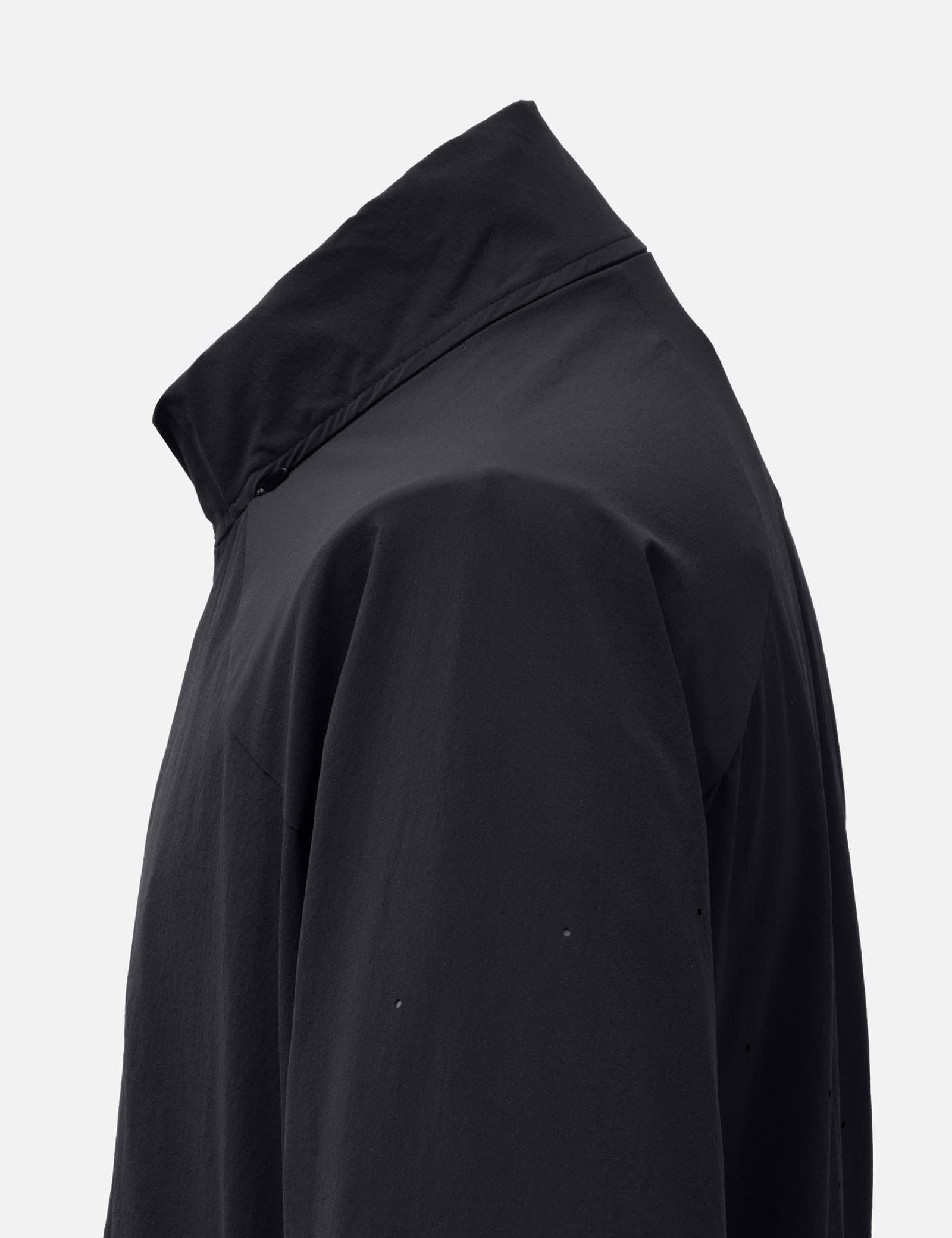 X POST ARCHIVE FACTION (PAF) Perforated Windbreaker view 14