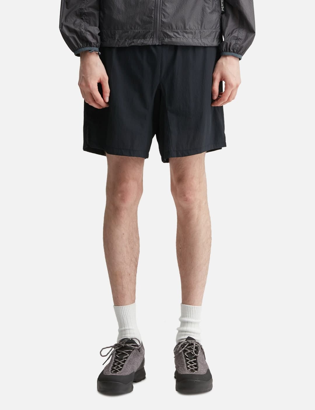 Light Flow Shorts view 3