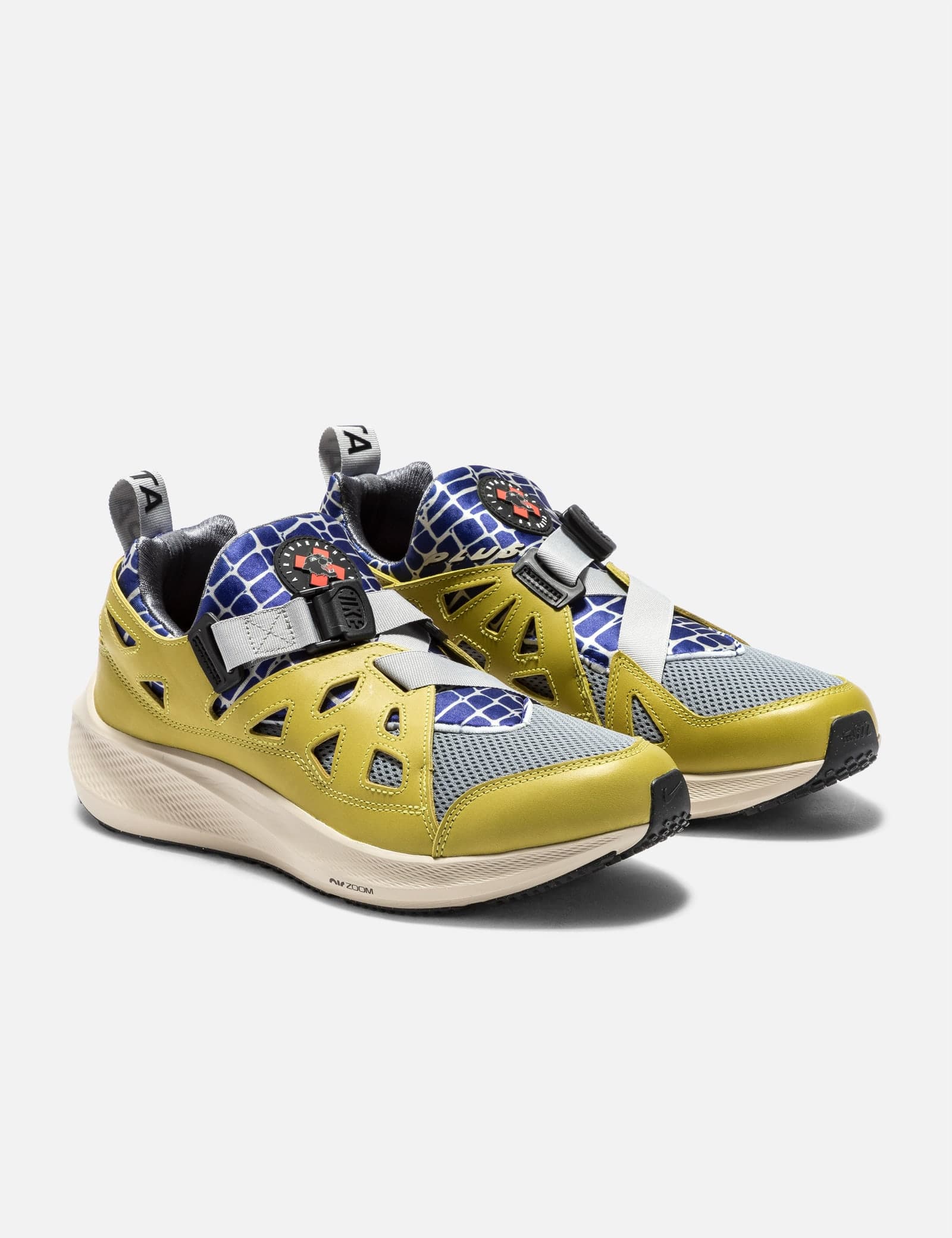 X Patta Air Huarache 20Y24 view 4
