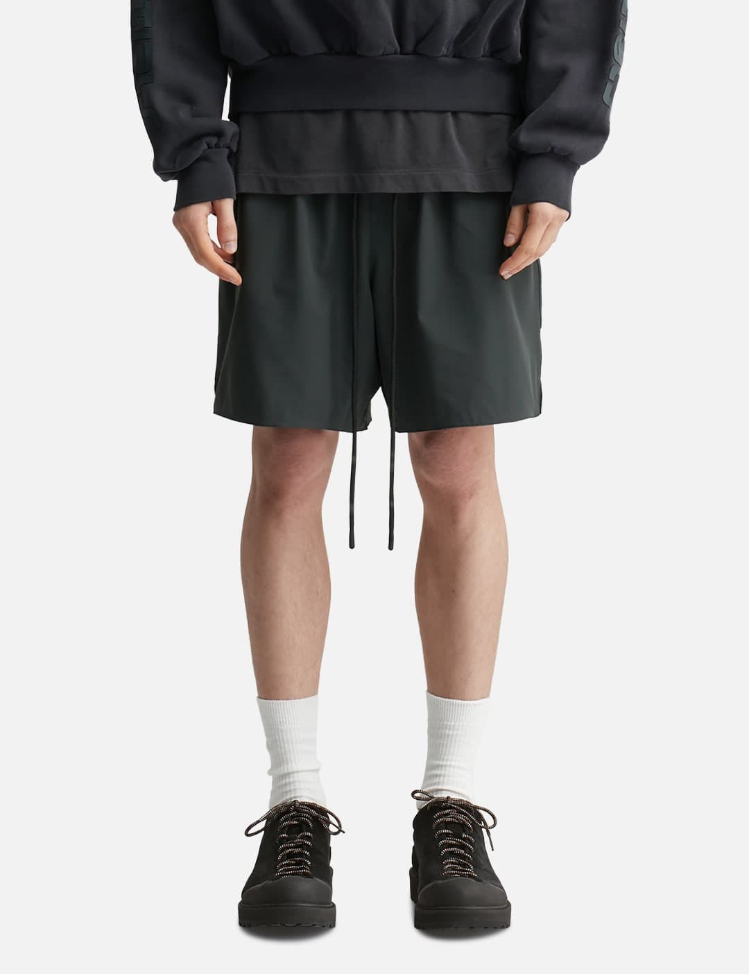 Tech Nylon Classic Short view 3