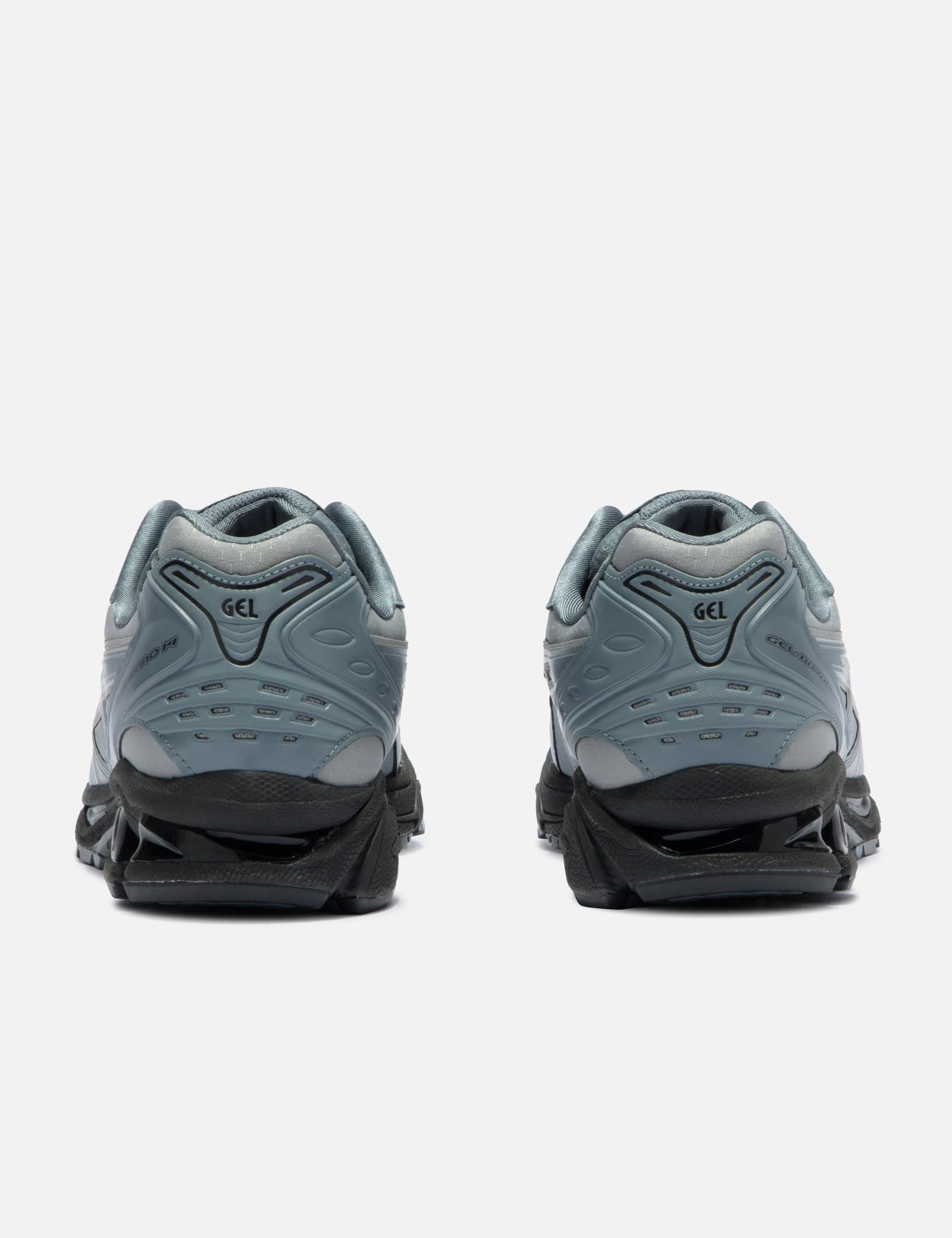 GEL-KAYANO 14 view 3