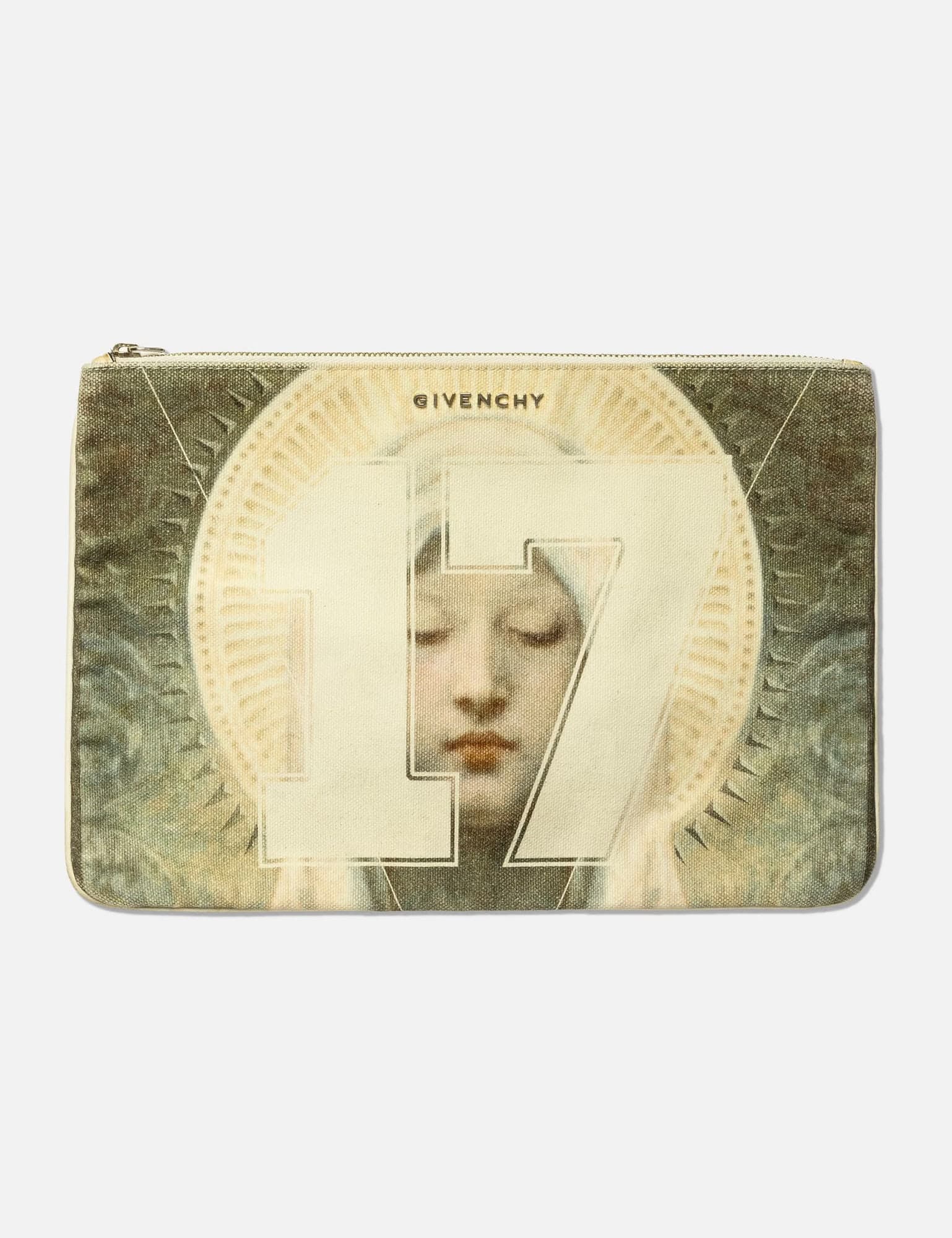 Givenchy view 5