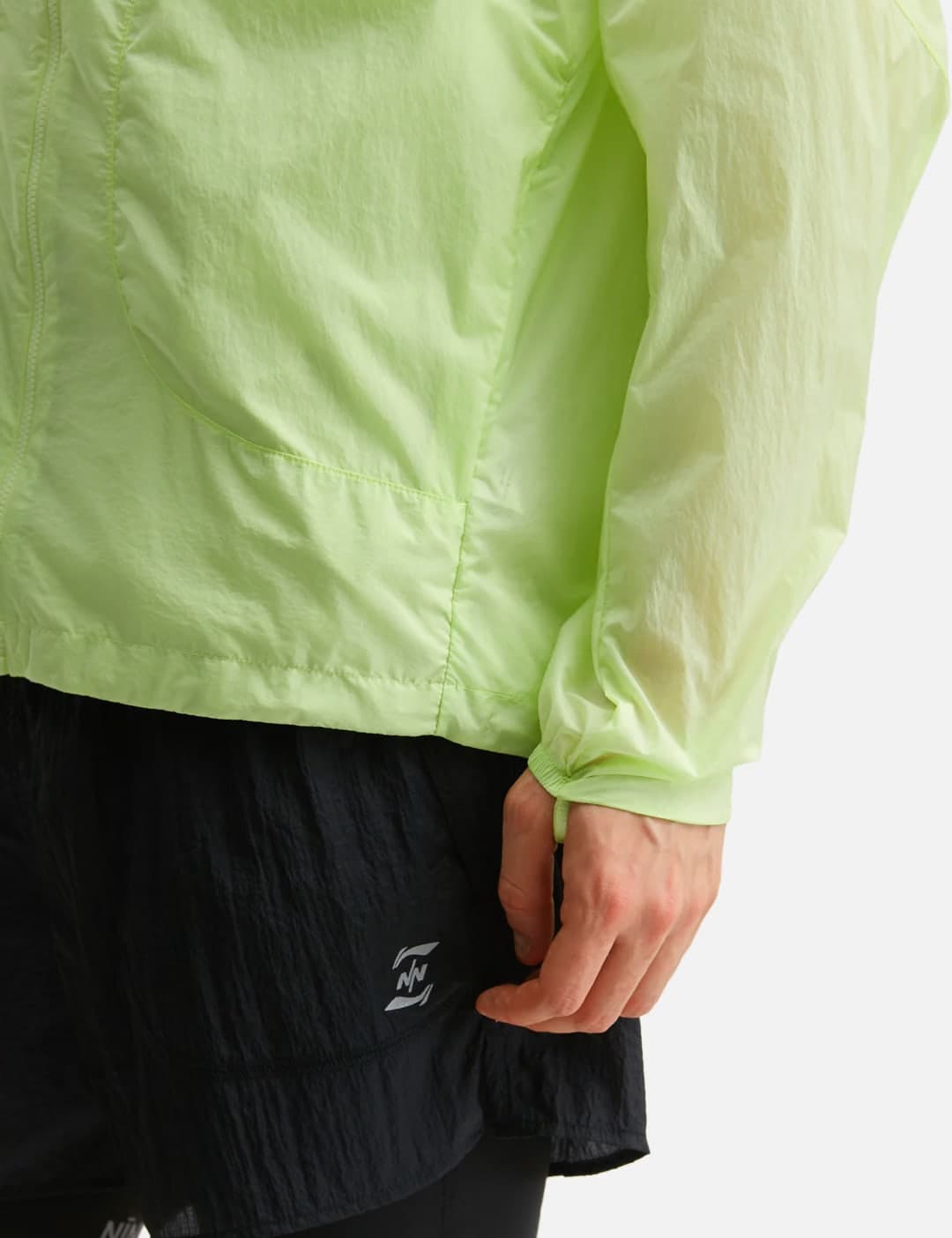 NīNEpointNīNE X Li-Ning Light Tracking Laser Windbreaker view 4