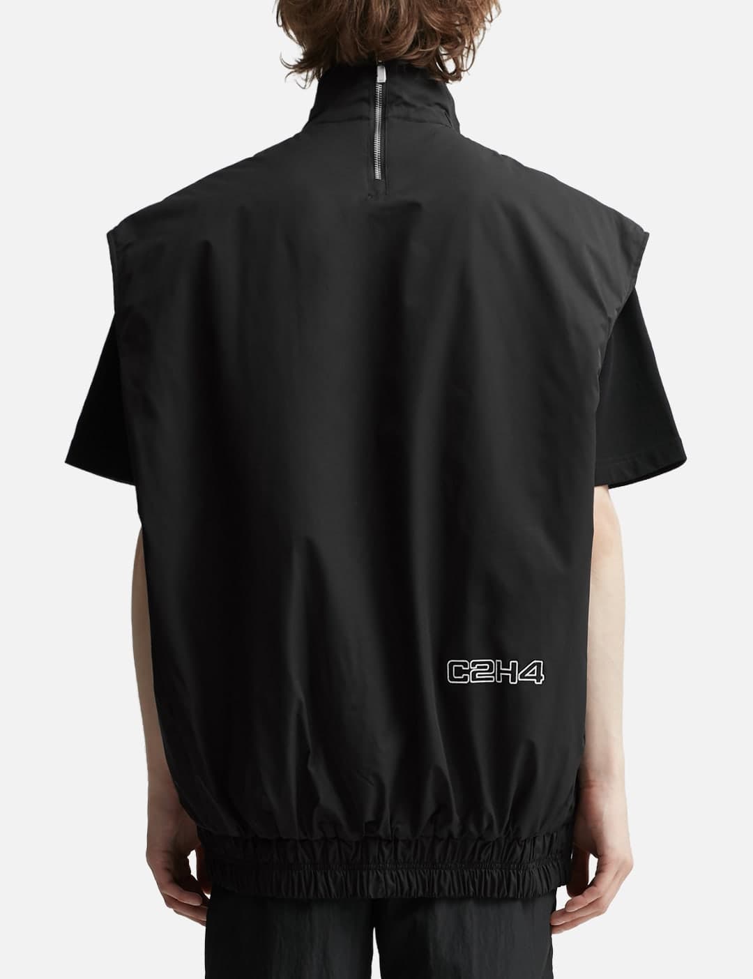 004 - Oversizing Asteroid Padded Vest view 4