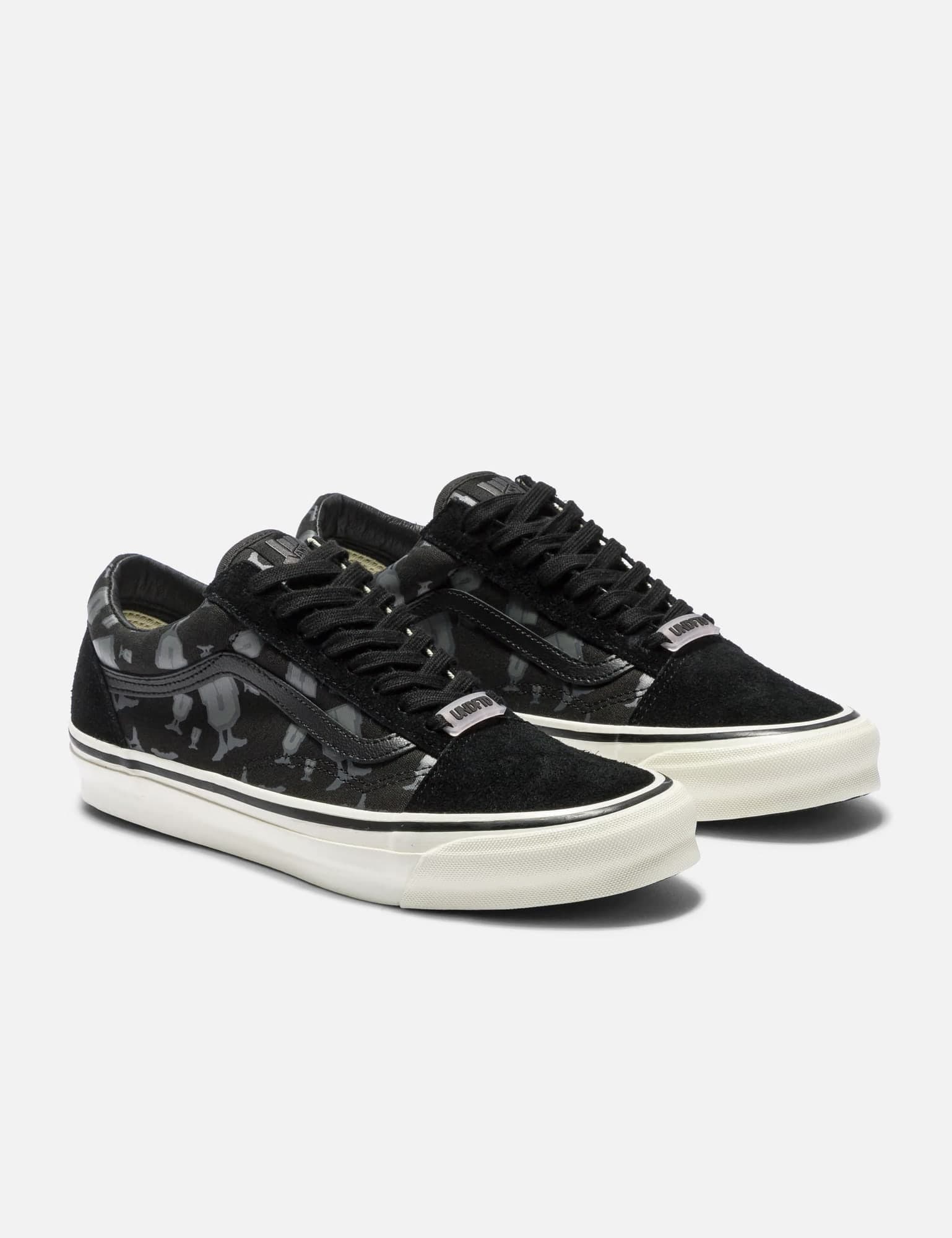 Vault By Vans X Undefeated OG Old Skool LX view 2