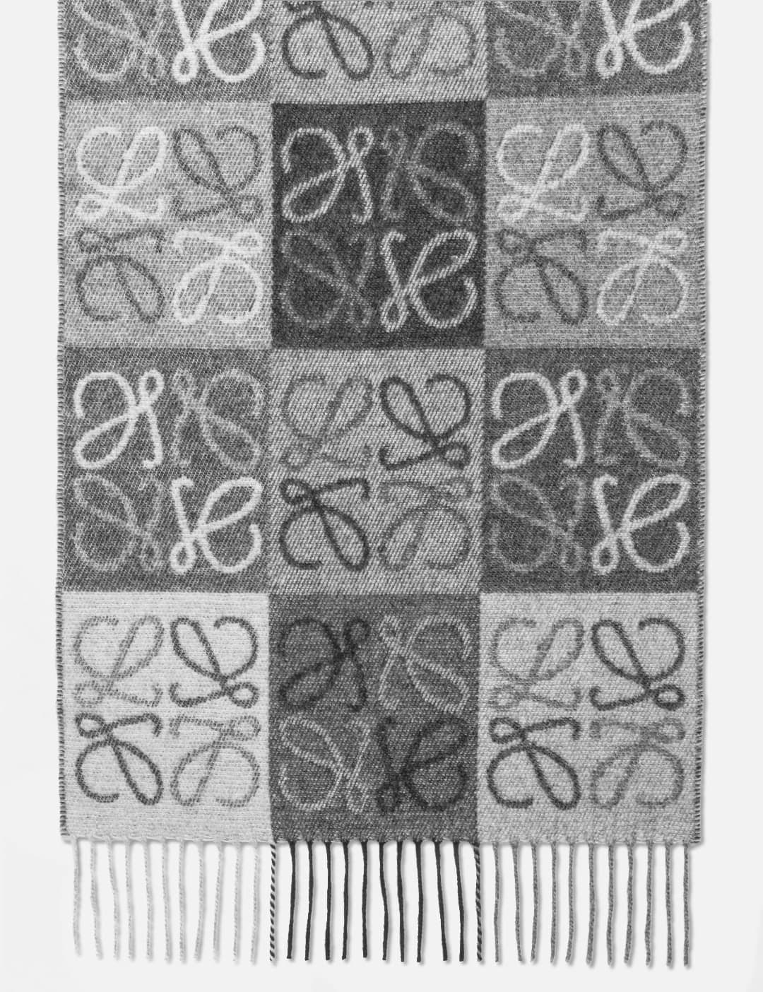 Anagram Scarf view 2