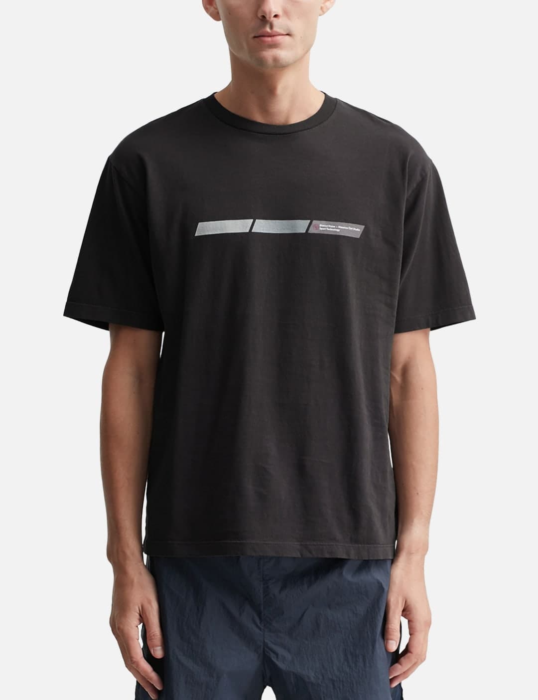 DV + MO.S T-Shirt view 3