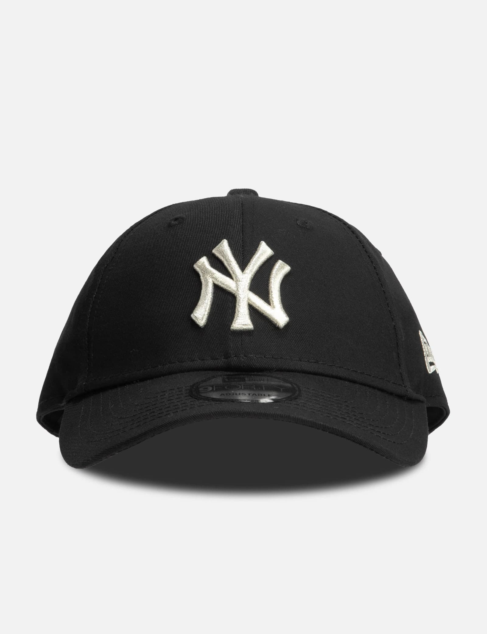 Basic Silver MLB New York Yankees 9Forty Cap view 1