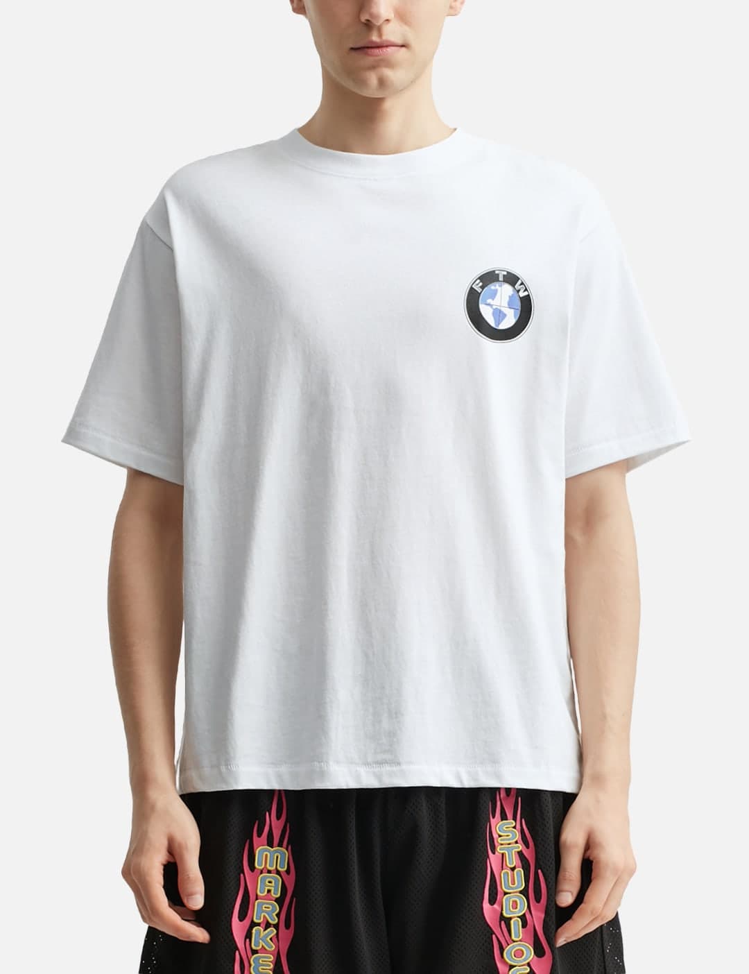 Beaming T-Shirt view 3