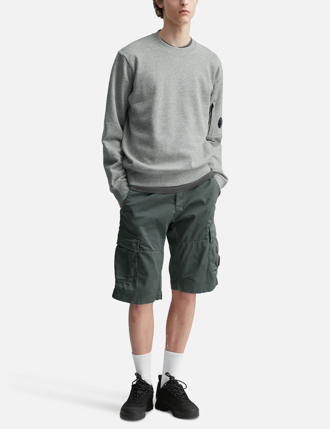 Bermuda Cargo In Satin Stretch view 5