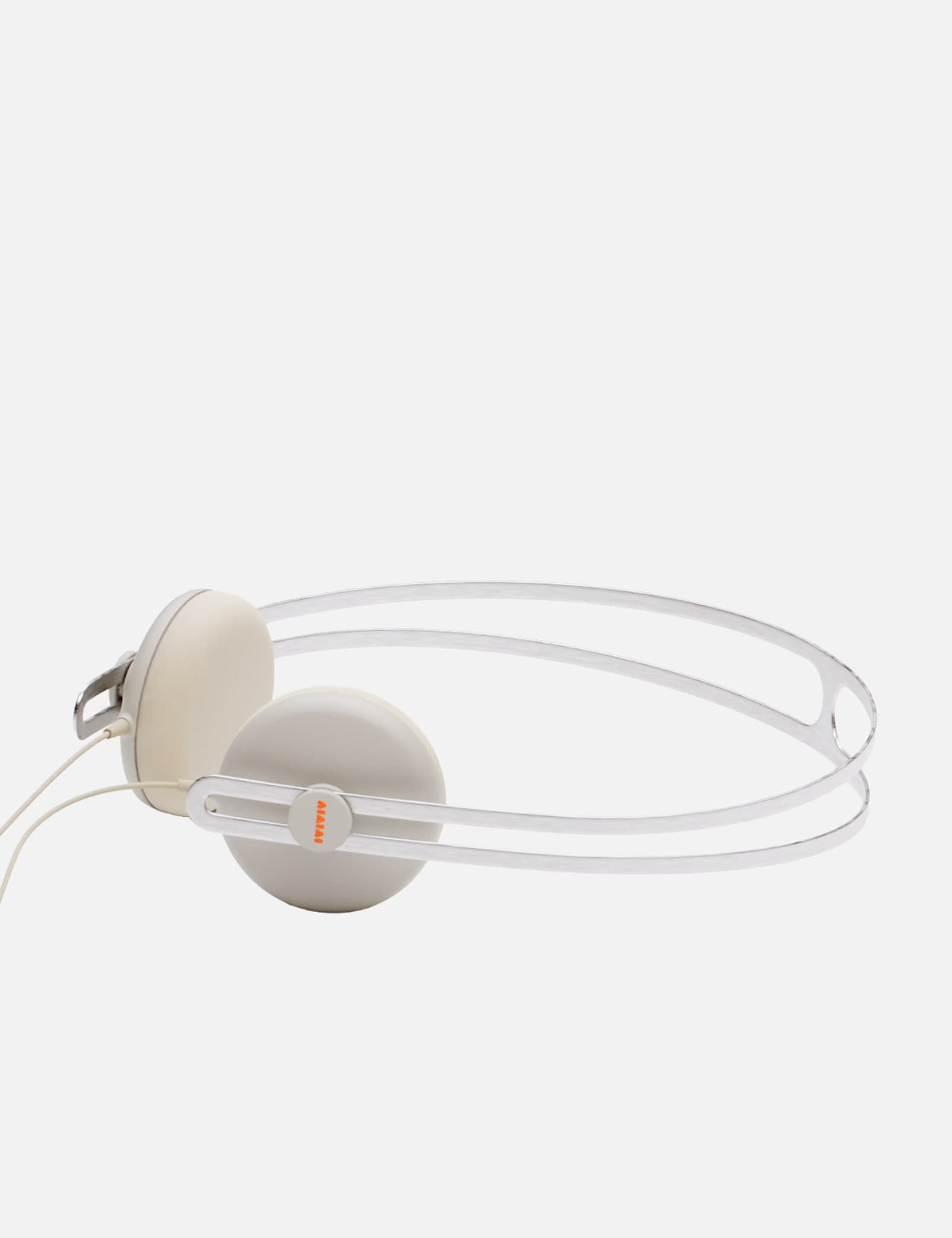 Tracks USB-C view 2