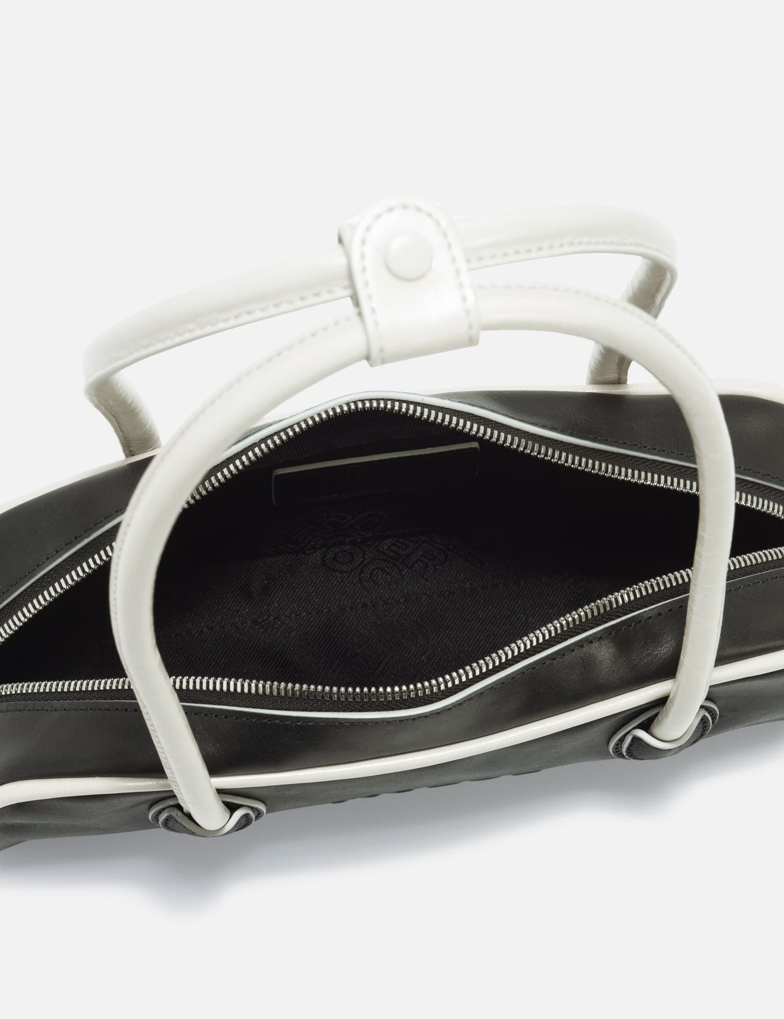 SOFT BAGUETTE MINI (PIPING) view 4