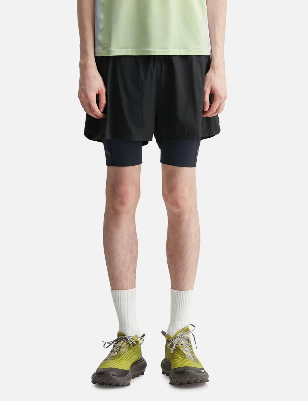 Helgafell Shorts view 3