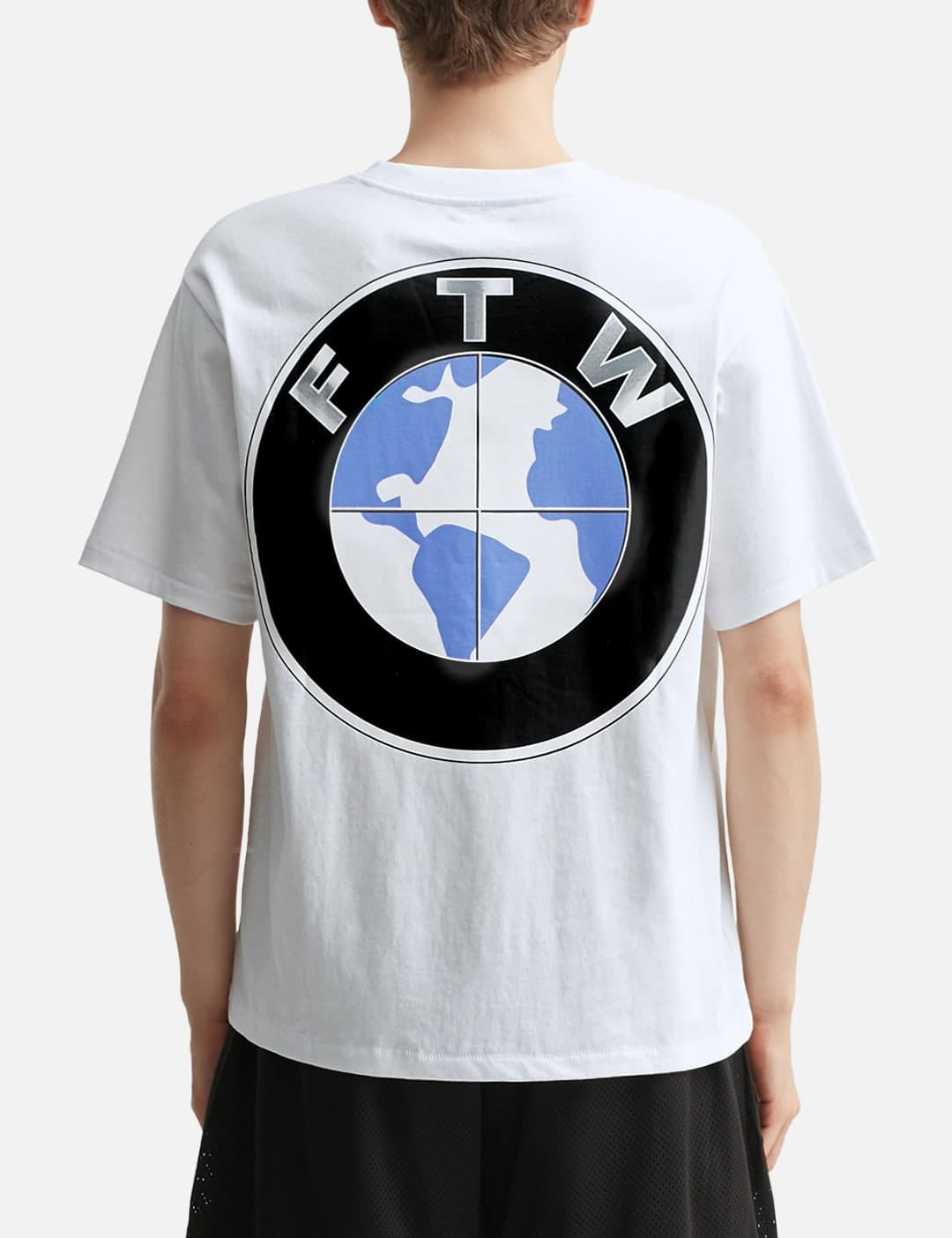 Beaming T-Shirt view 4