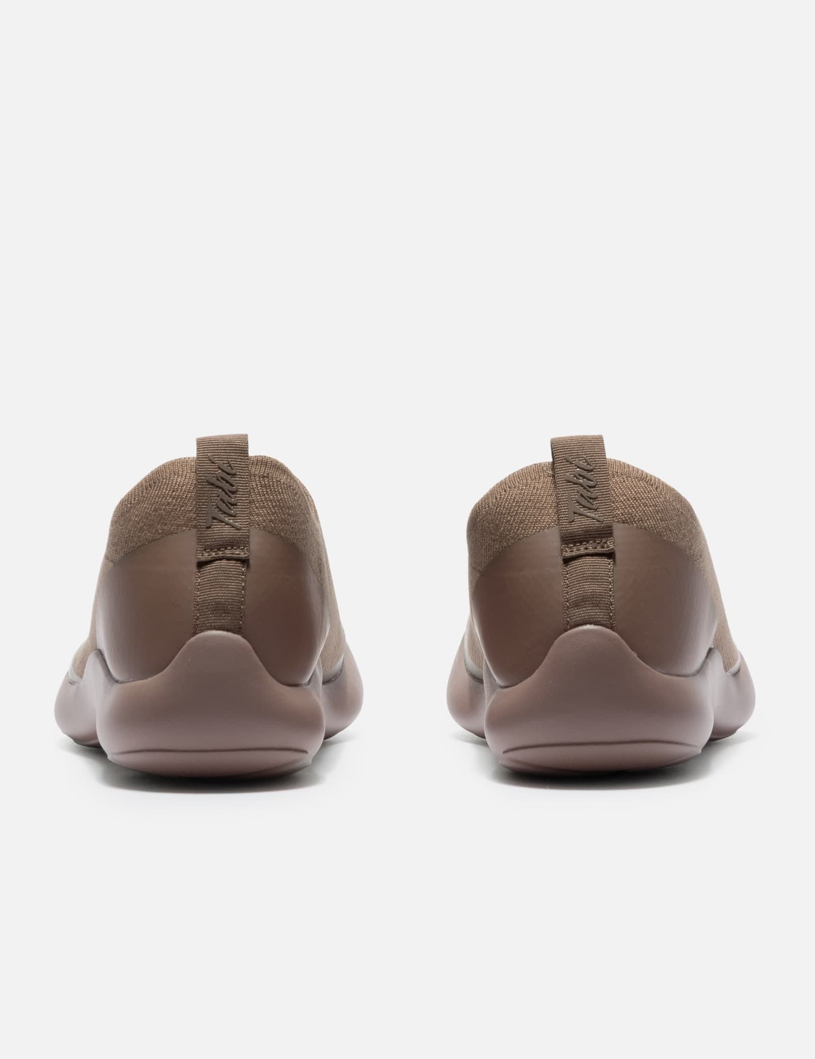 Sandal view 3