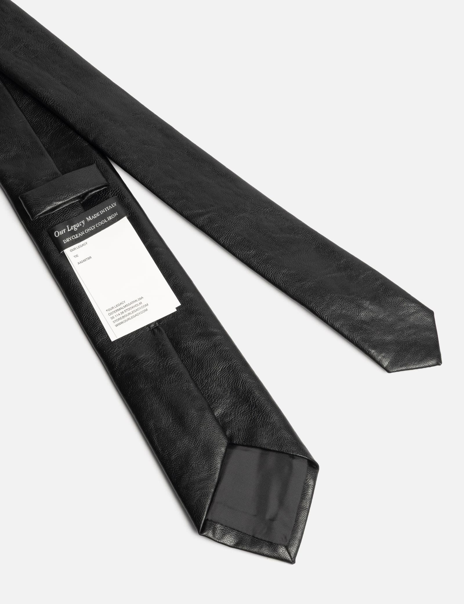 Tie view 3
