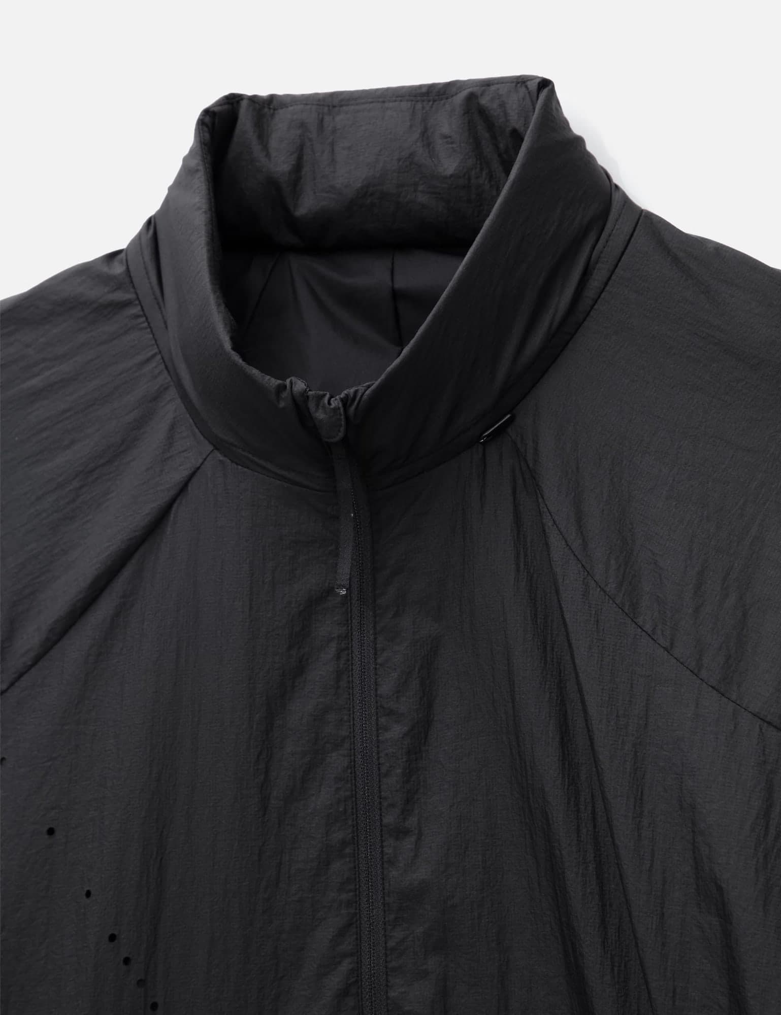 X POST ARCHIVE FACTION (PAF) Perforated Windbreaker view 11