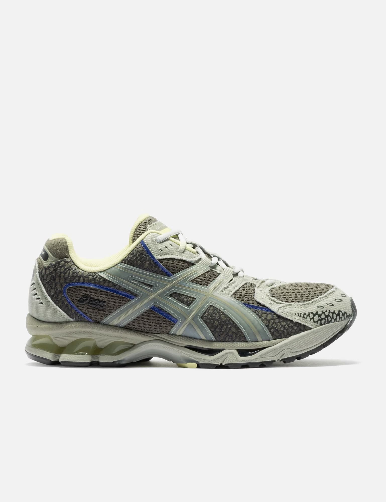 18 East X Gel-Nimbus 10.1 view 1