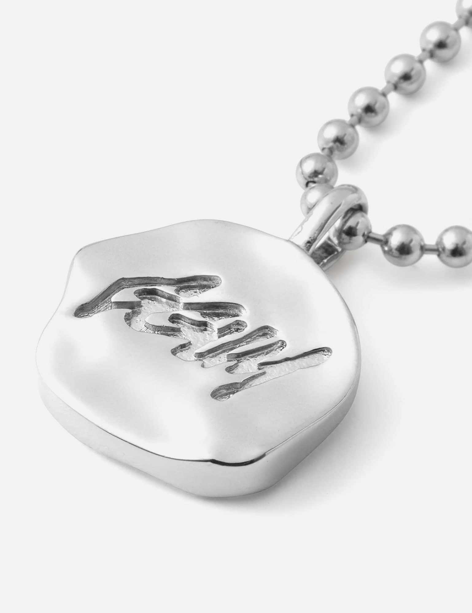 YEONJUN GGUM X DEINET Necklace view 3