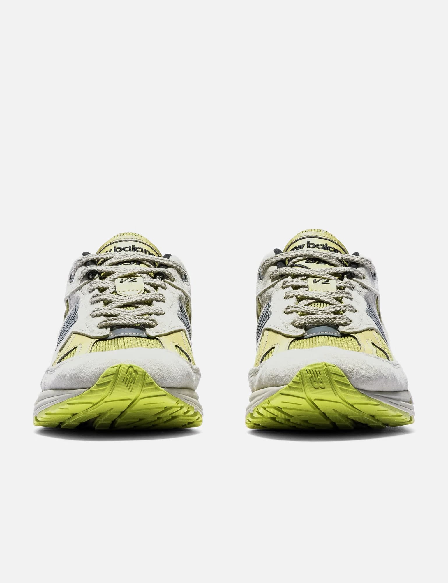 Made In UK 991v2 view 2