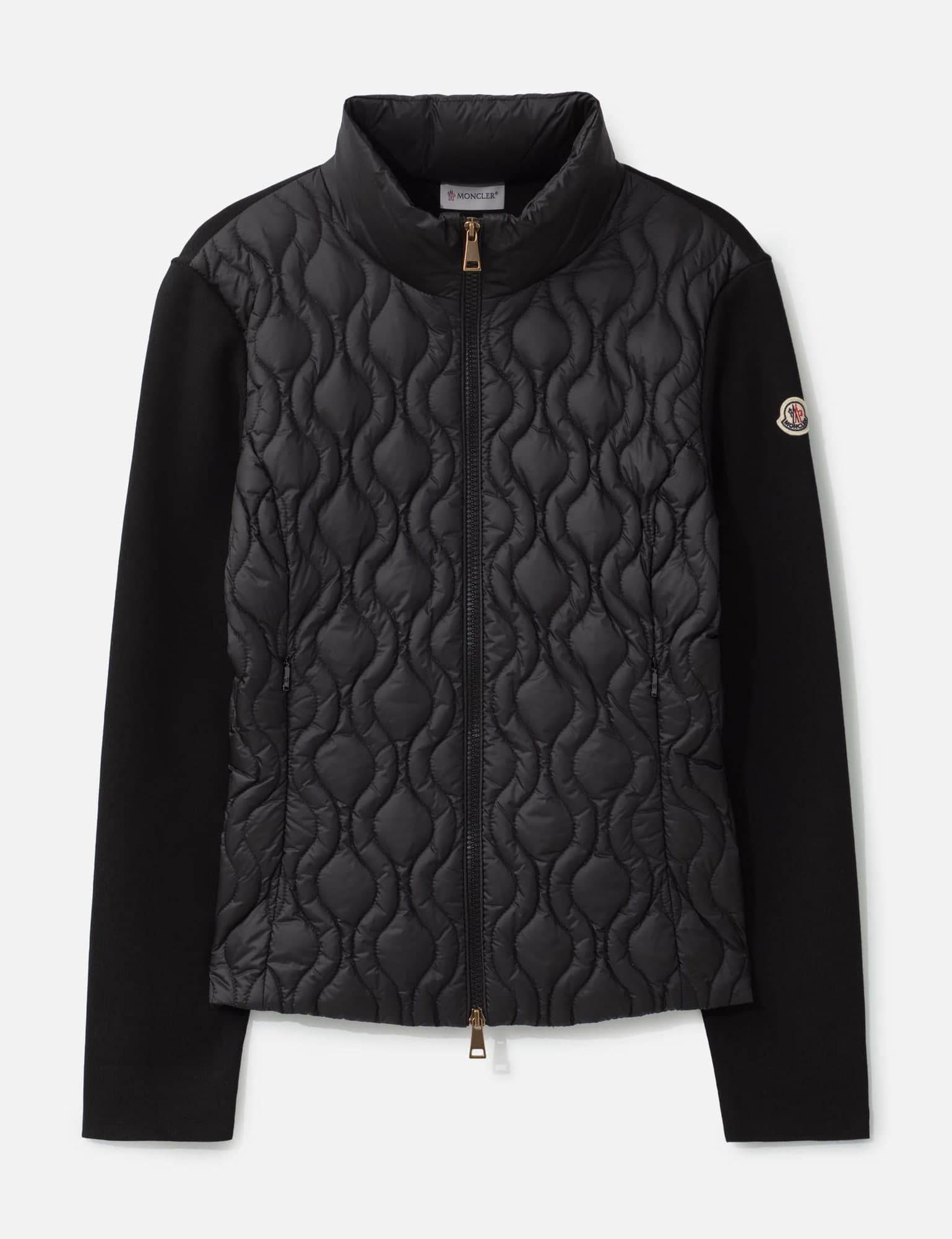 Moncler view 3