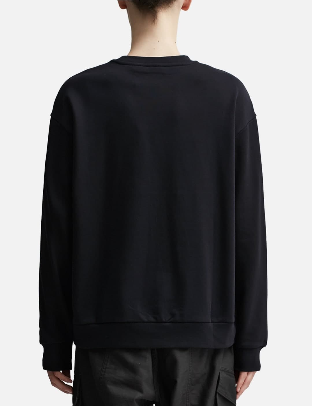 LOGO CREWNECK view 4